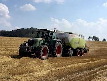 Pro Jahr presst LU Spallek nach eigener Darstellung mit Silage, Heu und Stroh zusammen rund 8.000 Rund- und 15.000 Quaderballen. Foto: LU Spallek