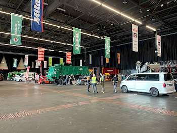 Am Vormittag war in den Hallen noch viel Platz.