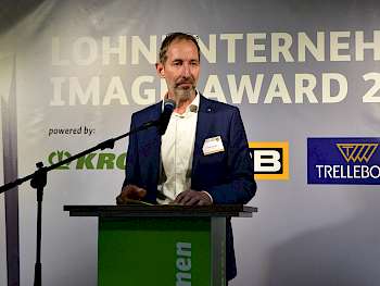 BLU-Präsident Rainer Strompen konnte mehrere hundert Gäste zum traditionellen BLU-Abend am Agritechnica-Sonntag begrüßen. (Foto: Lützen)